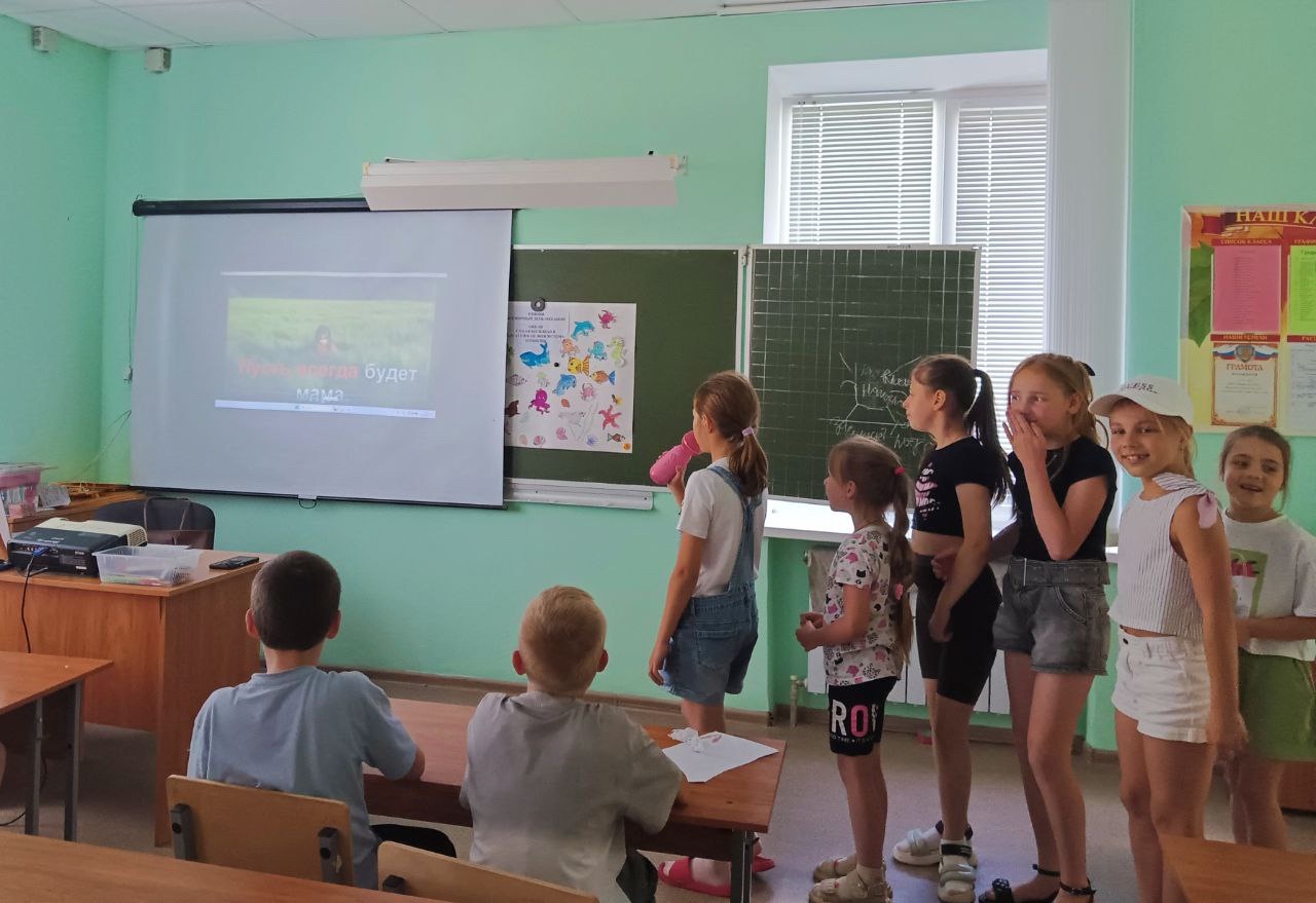 Четвертый день в лагере труда и отдыха пролетел как одно мгновение.
